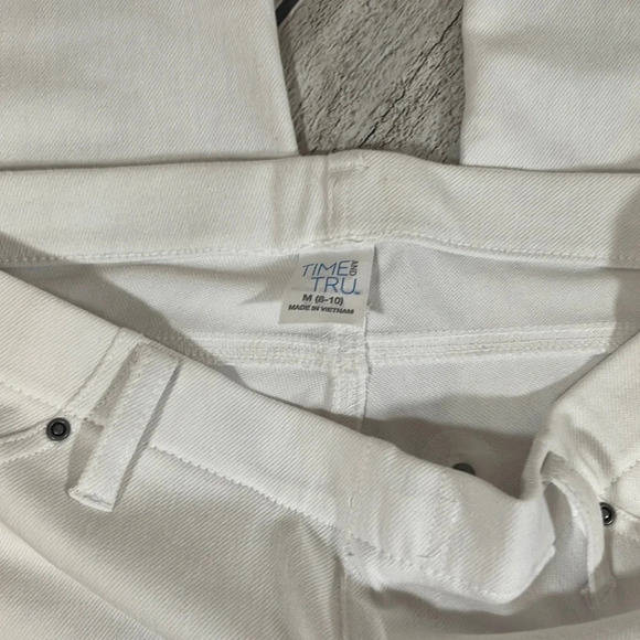 Women’s white cropped jeggings Size 8 - Picture 3 of 3